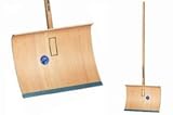 SHW-FIRE | Schneeschieber mit 50cm Schaufel und 144 cm Ovalstiel, Schaufel mit 5-Fach verleimtem Sperrholz mit Stahlschutzkante Premium Schneeschaufel mit Buchenholzstiel | Made in Germany