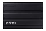 Samsung Portable SSD T7 Shield, 2 TB, USB 3.2 Gen.2, 1.050 MB/s Lesen, 1.000 MB/s Schreiben, Robuste externe Festplatte Outdoor für Mac, PC und Smartphone, Schwarz, MU-PE2T0S/EU
