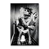 Postereck - 0423 - Hochwertiges Poster Party Girl Schwarz-Weiß | Frau mit Alkohol und Zigarette auf Toilette Poster | Freche Gäste WC Deko | Bild Badezimmer | Poster - DIN A4-21,0 cm x 29,7