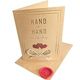 the lazy panda card company Natürliche Hochzeitskarte mit echter Juteschleife auf der Vorderseite. Hergestellt aus recy