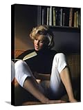 ART.COM Alfred Eisenstaedt Kunstdruck auf Leinwand, gespannt, Motiv Marilyn Monroe Reading at Home, 30,5 x 40,6