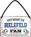 Blechschilder HIER WOHNT EIN Bielefeld Fan Hängeschild für Fußball Begeisterte Deko Artikel Schild Geschenkidee 18x12